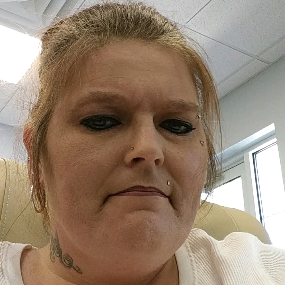 Meet your Posher, Jenniffer